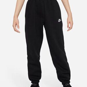 Nike Sportswear Club Fleece Loose Pants- Boys Medium